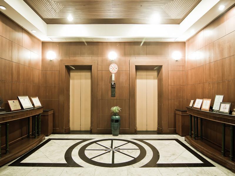 Laithong Hotel Убон Ратчатани Екстериор снимка