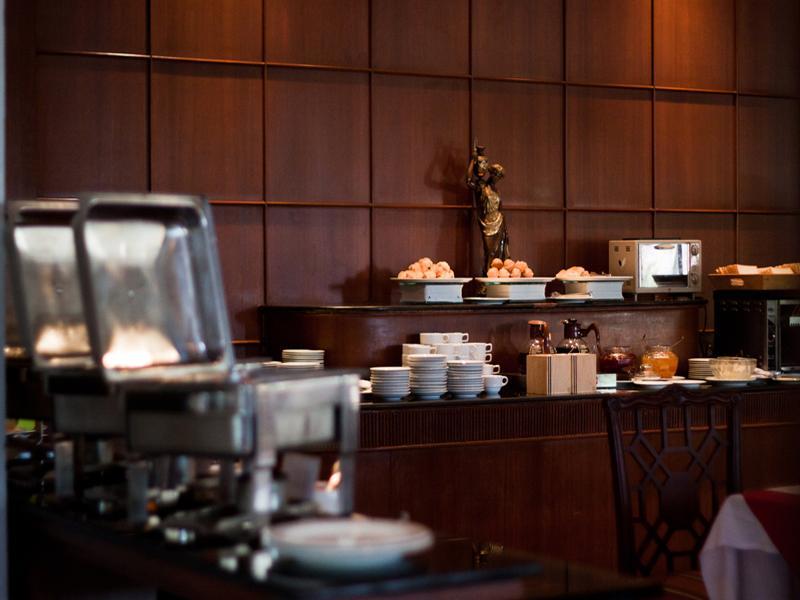 Laithong Hotel Убон Ратчатани Екстериор снимка