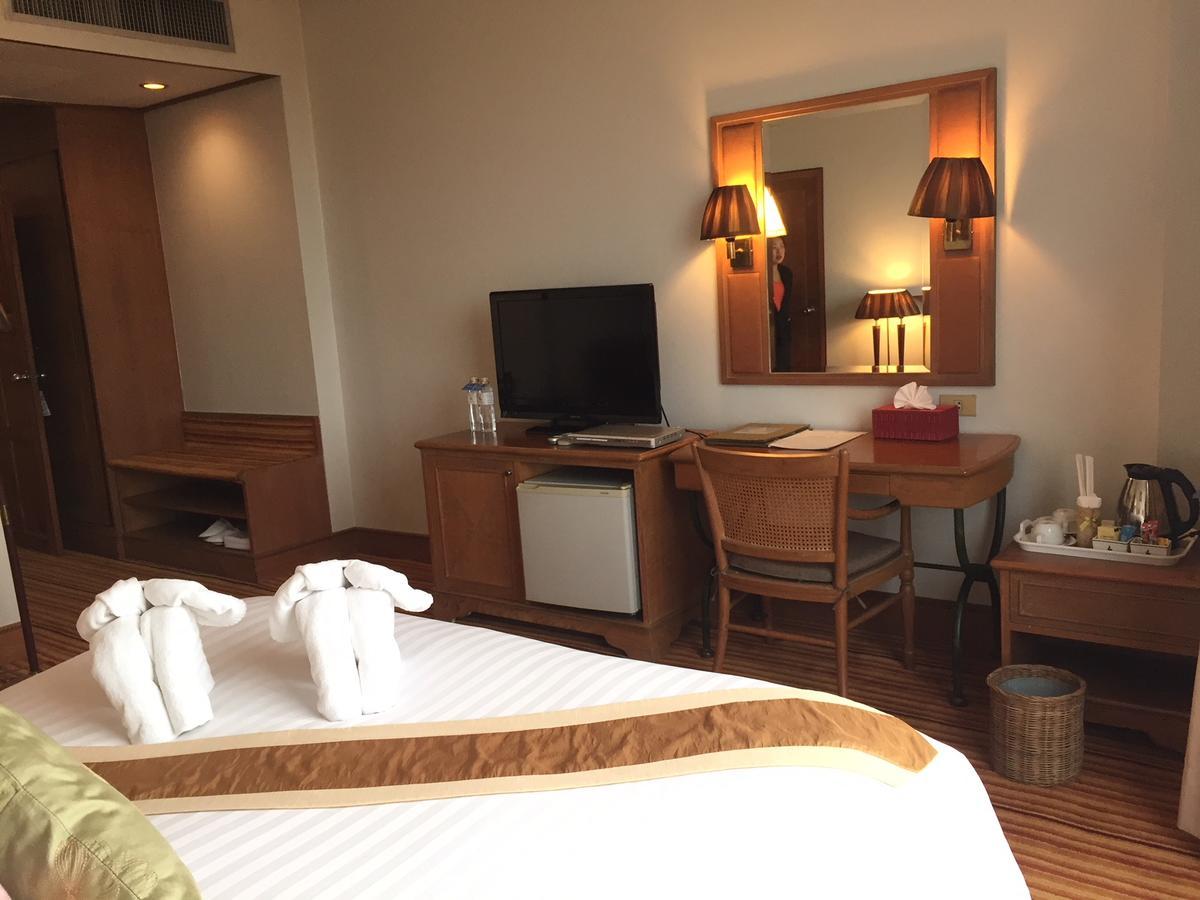 Laithong Hotel Убон Ратчатани Екстериор снимка
